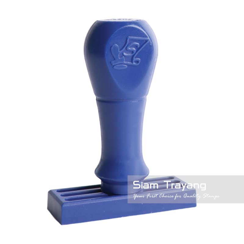 ตรายางด้ามพลาสติกสีน้ำเงิน ขนาด 2055