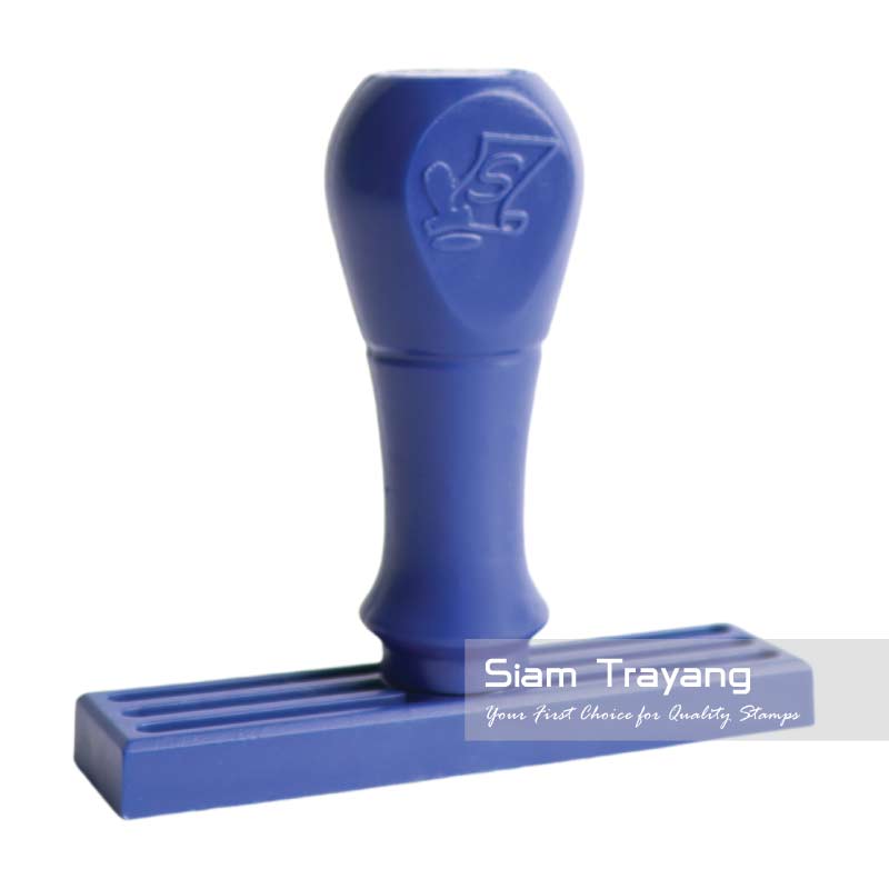 ตรายางด้ามพลาสติกสีน้ำเงิน ขนาด 2080