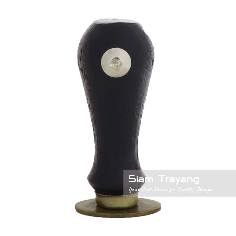 ตรายางด้ามไม้หัวทองเหลือง ขนาด OV2027