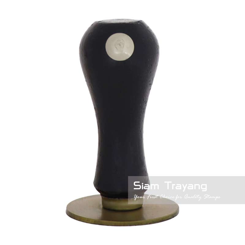 ตรายางด้ามไม้หัวทองเหลือง ขนาด R37