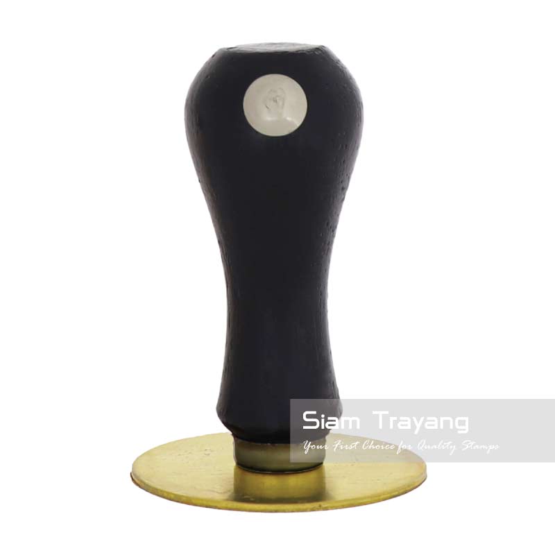 ตรายางด้ามไม้หัวทองเหลือง ขนาด R42